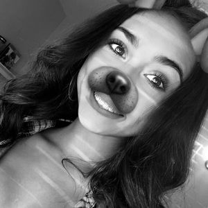 Meet your Posher, Kara